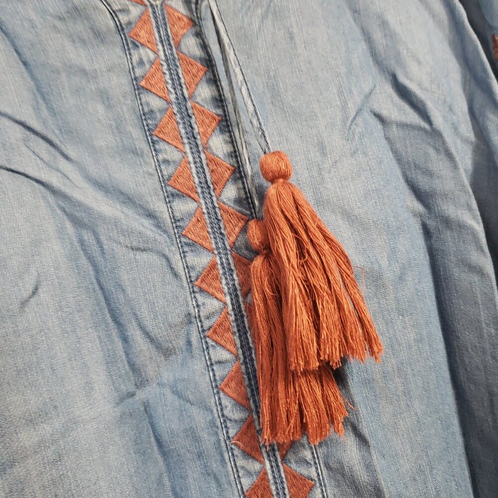 Altar'd State Womens M Embroidered Chambray Boho Tunic Top Blue Long Tassels - Picture 8 of 15